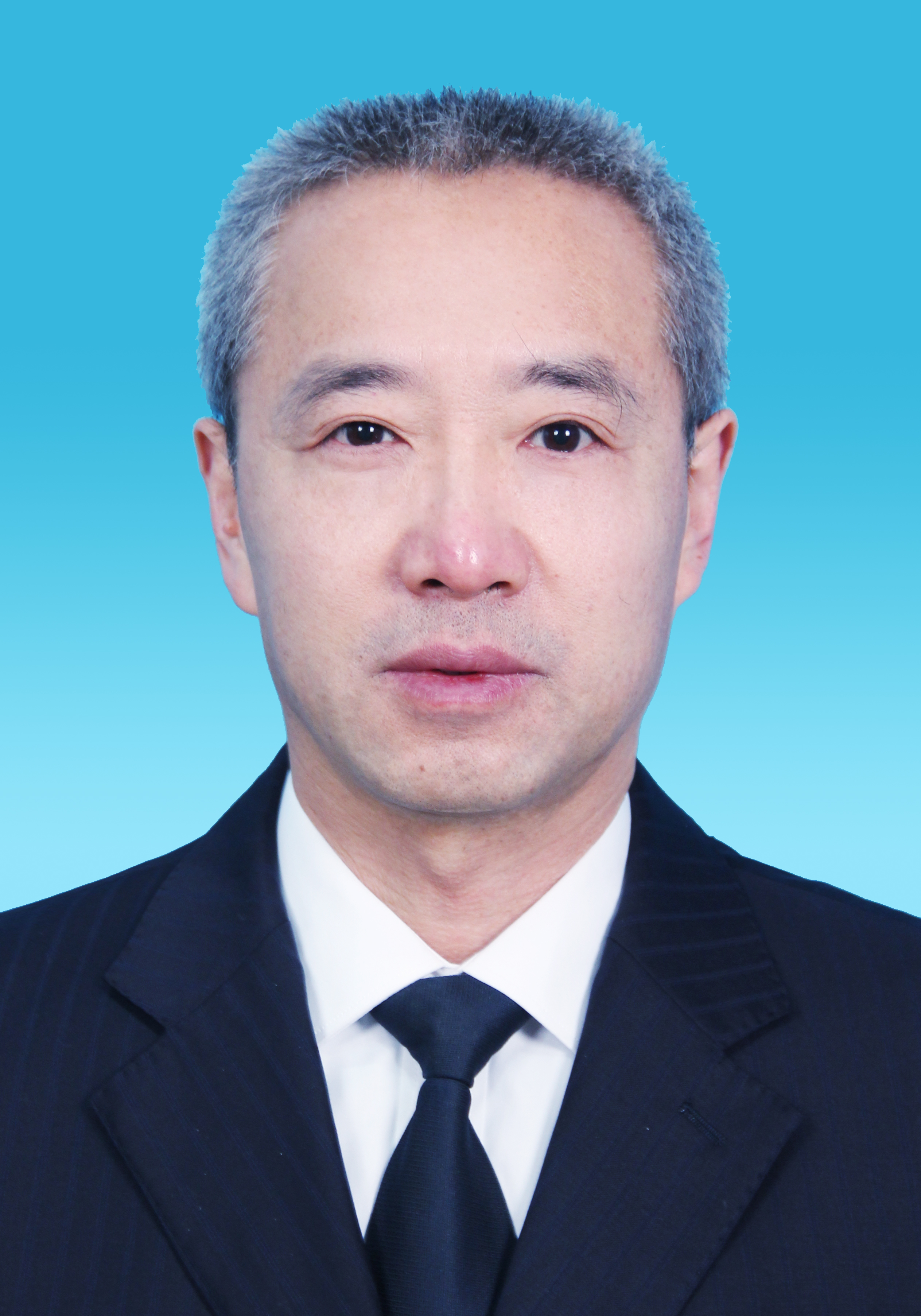 市卫生健康委党组成员、副主任：邓成立