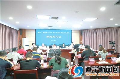 0602002_001_01_b.jpg 0602002_001_01_b.jpg